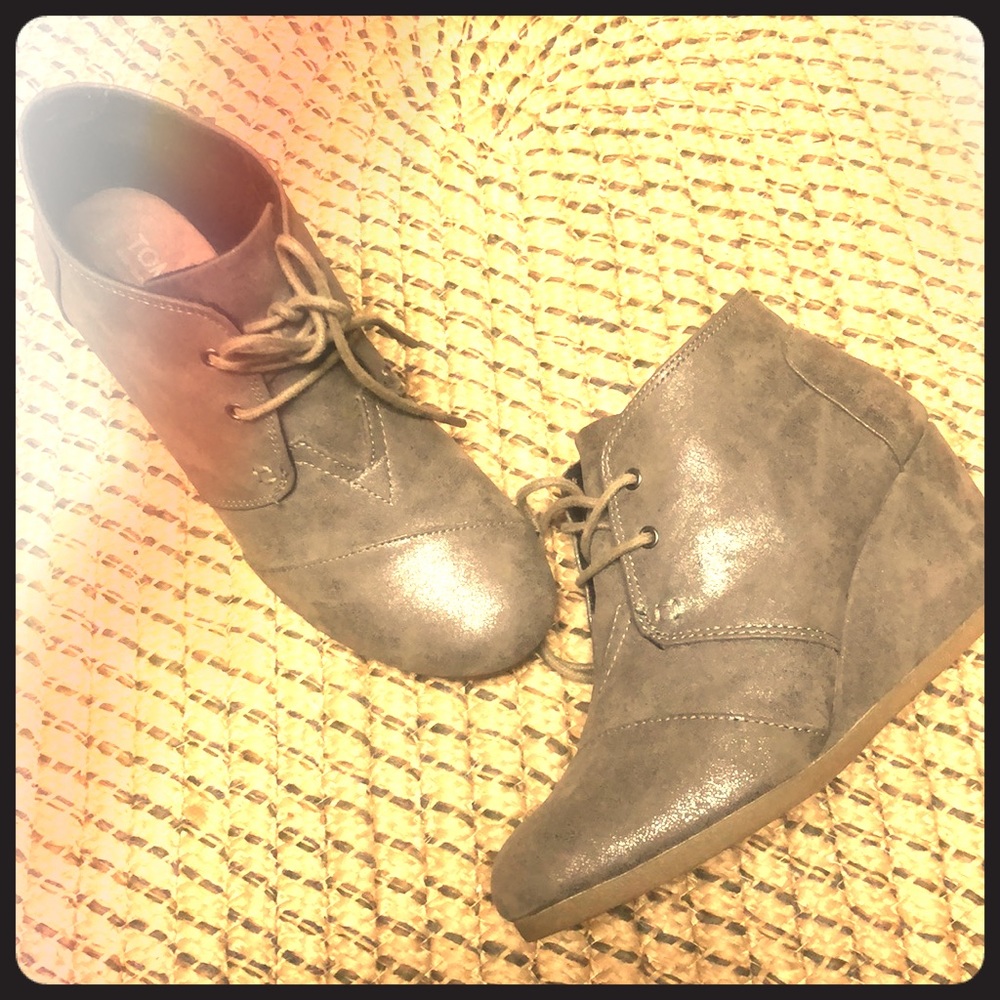 Toms Wedges